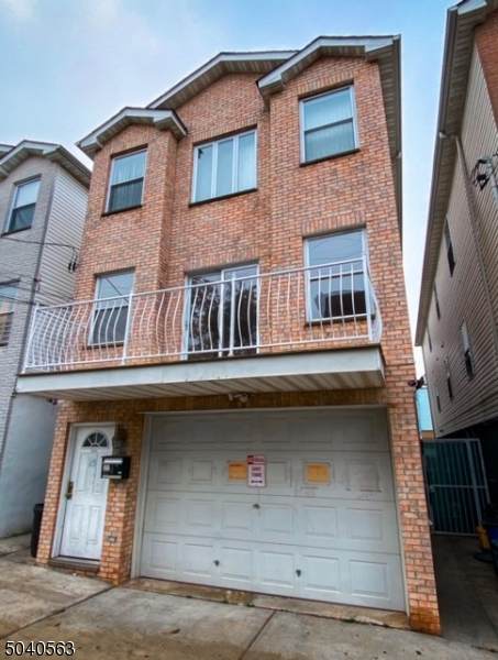 115 Oxford Ave - Photo 1