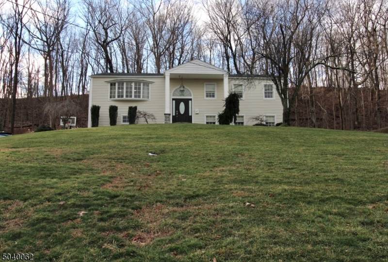 87 W Mcclellan Ave - Photo 1