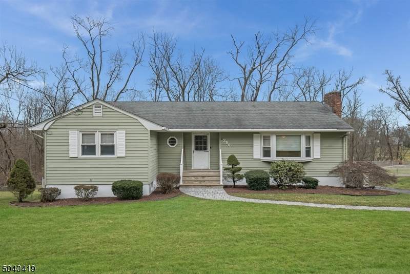 252 Mount Kemble Ave - Photo 1