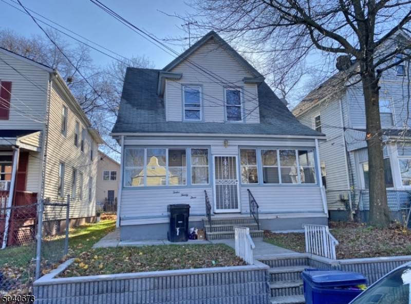 1223 W 3Rd St - Photo 1