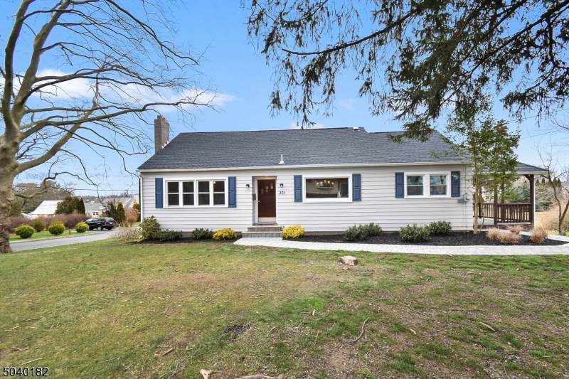 301 Victory Ave - Photo 1