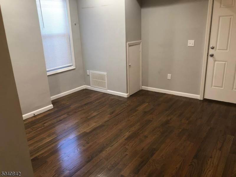 775 Highland Ave - Photo 1