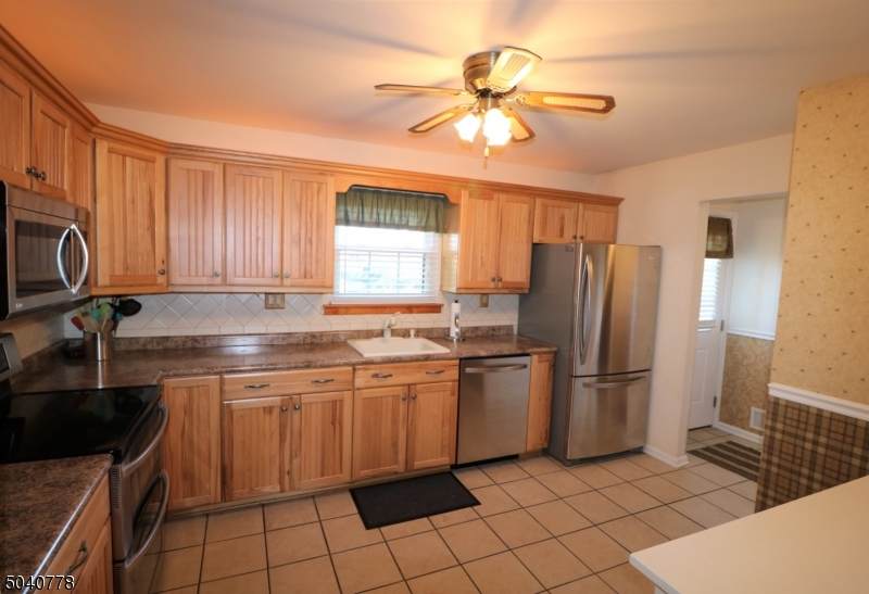 304 Windsor Ct - Photo 1