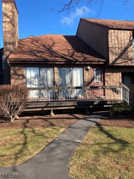 112 Bluebird Dr - Photo 1
