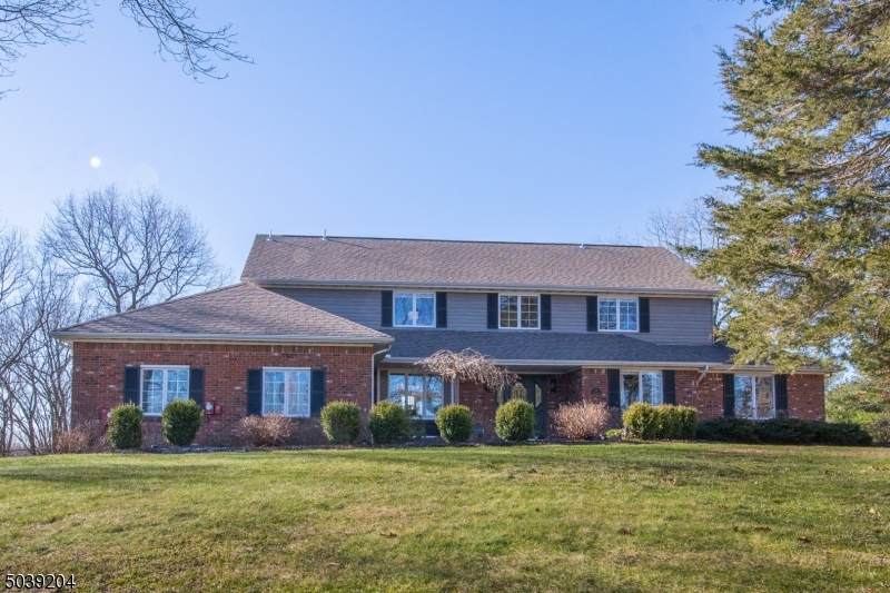 19 Crestfield Rd - Photo 1