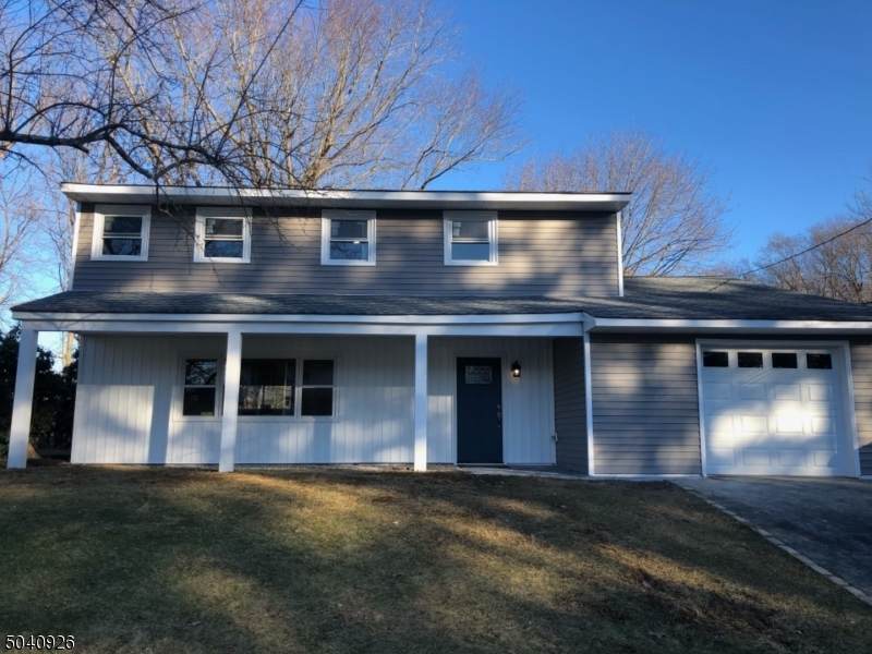 82 Clover Hill Dr - Photo 1