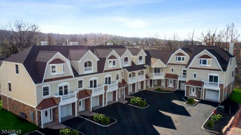 16 Riverbend Ct - Photo 1