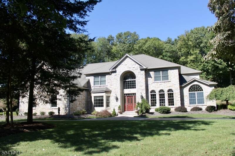 68 Hearthstone Dr - Photo 1