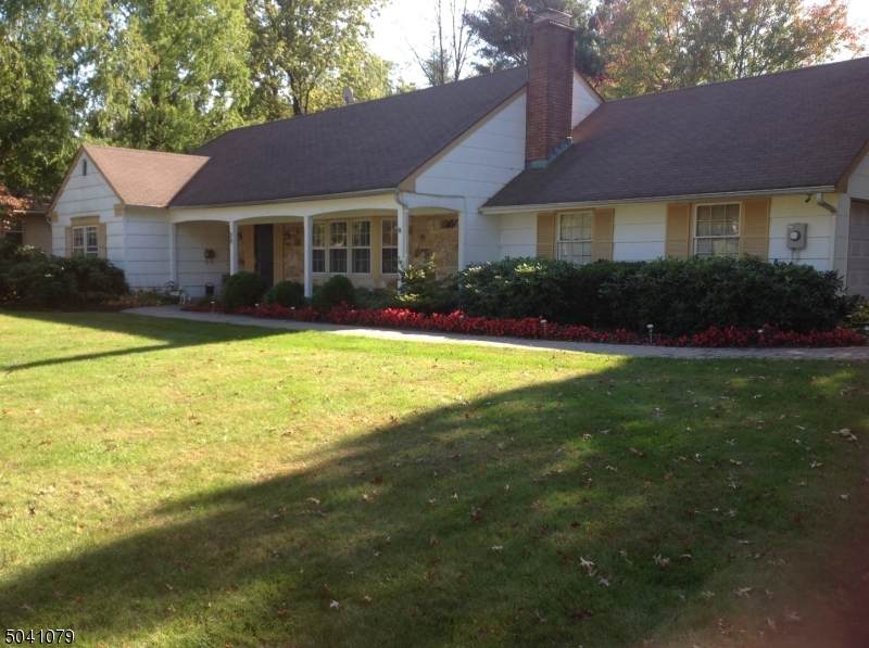 28 Kuhn St - Photo 1