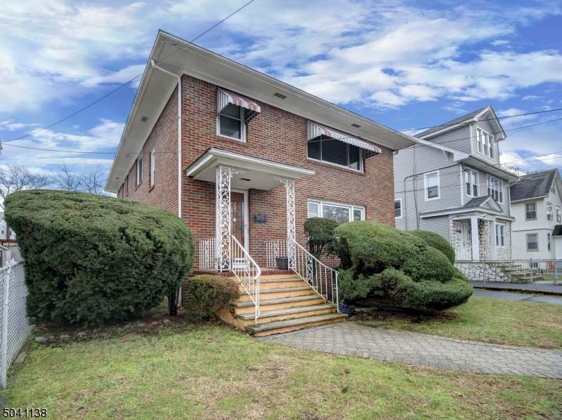 264 Orange Ave - Photo 1