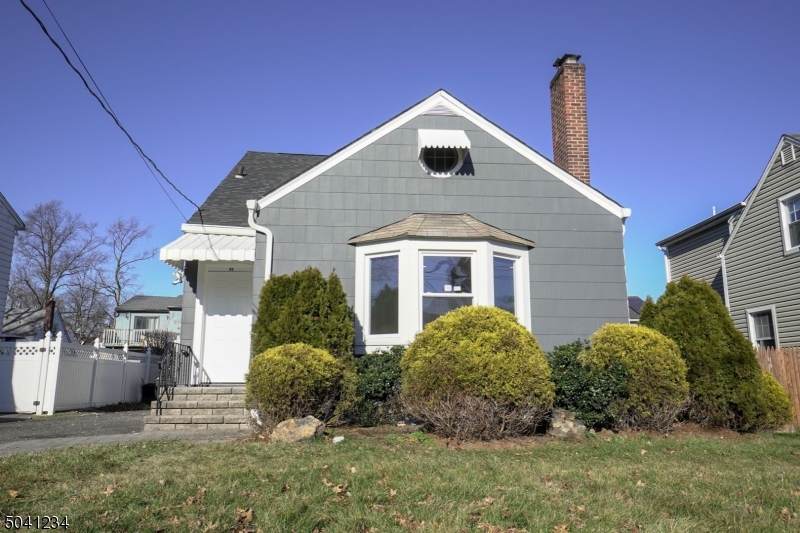 99 Vreeland Ave - Photo 1
