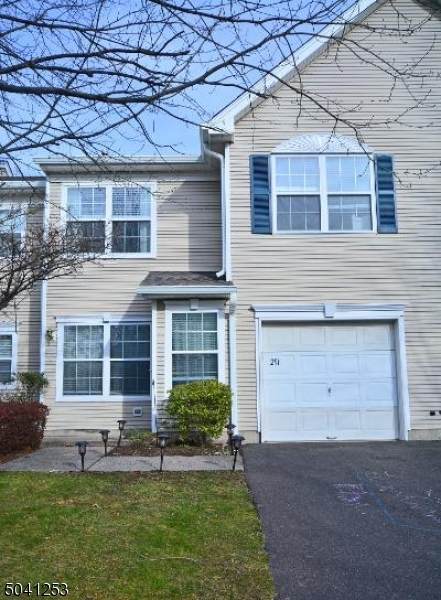 291 Janine Way - Photo 1