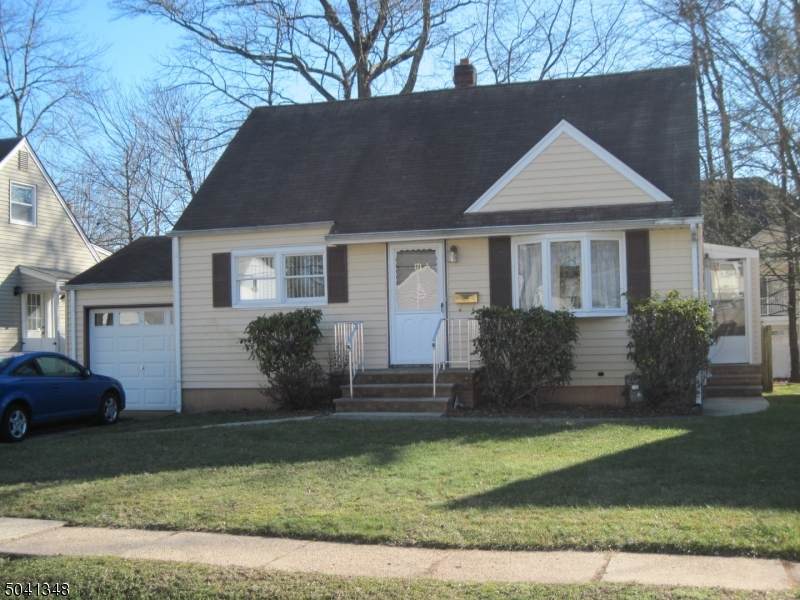 171 Locust Dr - Photo 1