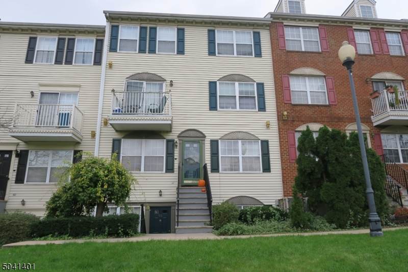 95 Vaughan Dr - Photo 1
