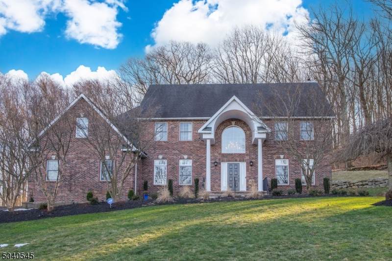 10 Beth Ct - Photo 1