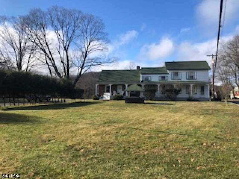 156 Graham Ave - Photo 1