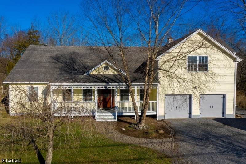 83 Fairview Ave - Photo 1