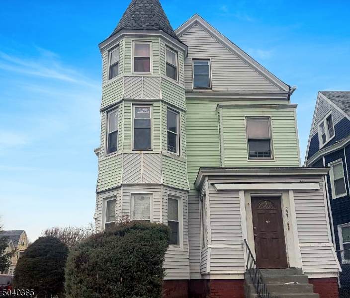 227 N Day St - Photo 1