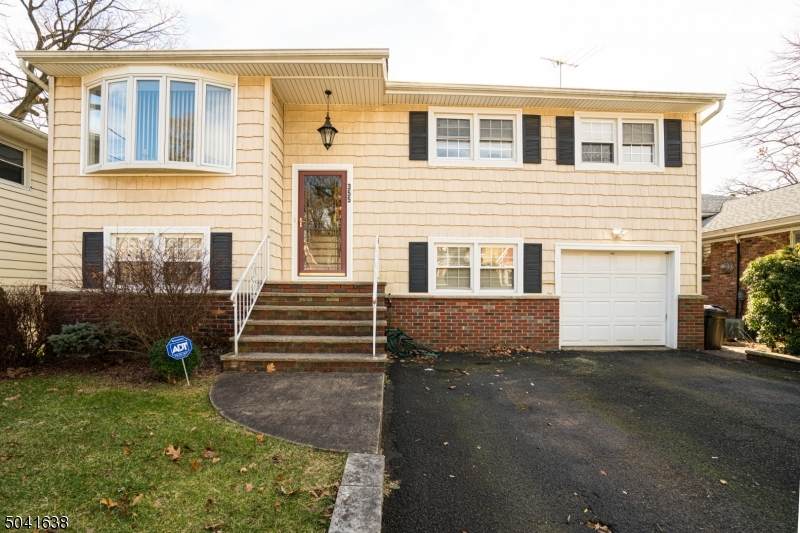 355 Delaware Ave - Photo 1