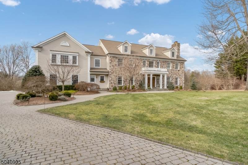 9 Whispering Ivy Way - Photo 1