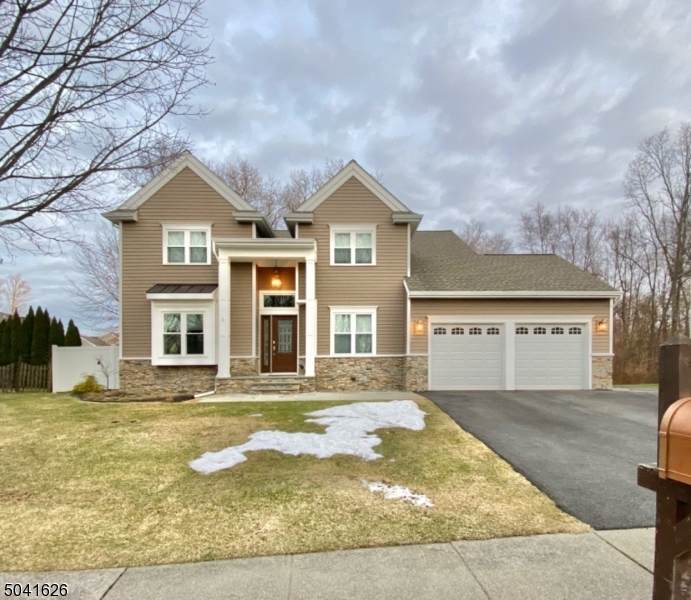 40 Crestwood Circle - Photo 1