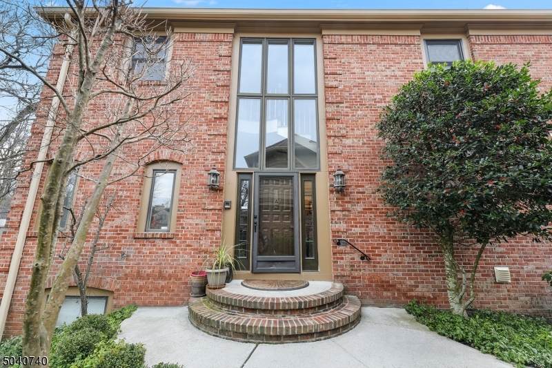 4 Penna Ct - Photo 1