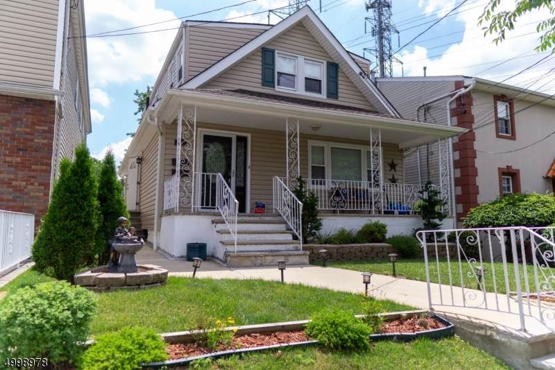 54 Moore Pl - Photo 1