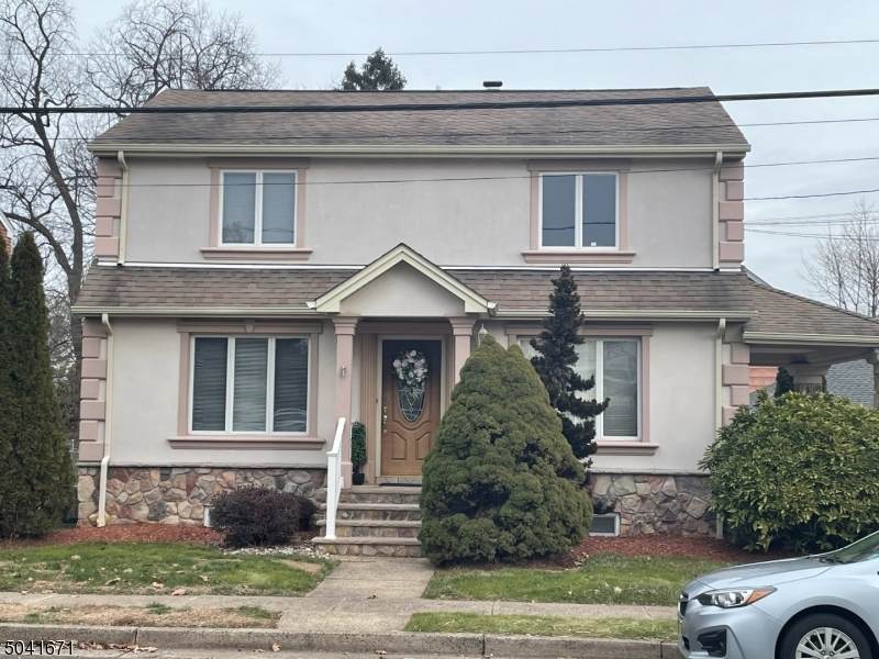 155 S 6Th Ave - Photo 1