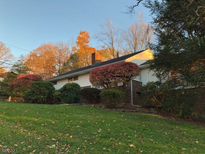9 Hillside Ter - Photo 1