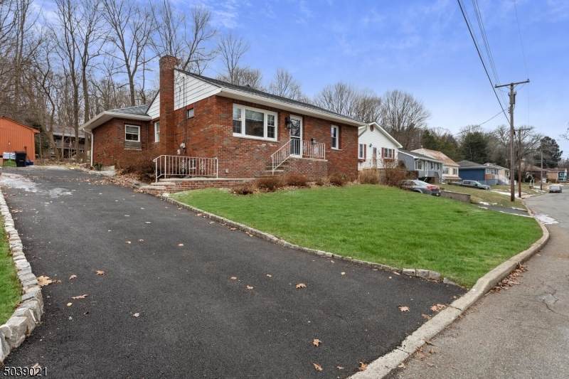 18 Cross St - Photo 1