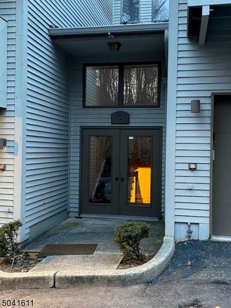 79 Adams Ter - Photo 1