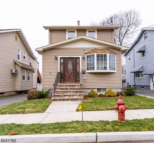17 Bayard St - Photo 1