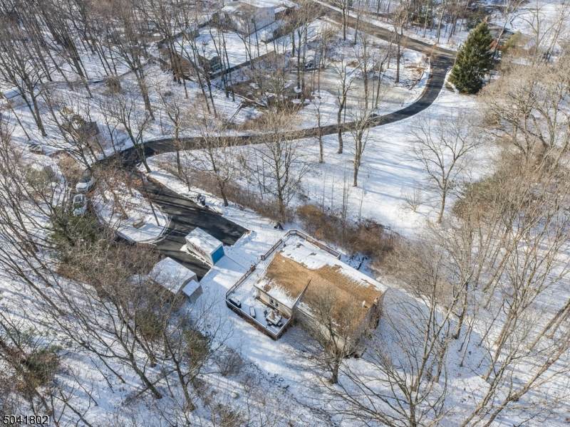 284 Lakeview Dr - Photo 1