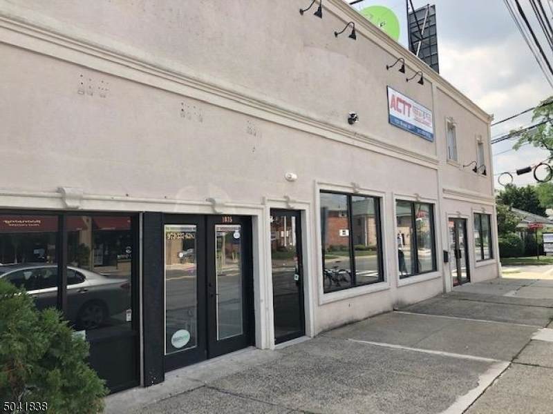 1029 Broad St - Photo 1