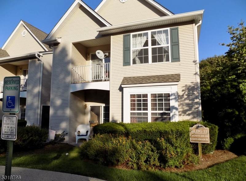 412 Cambridge Dr - Photo 1