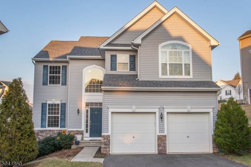 261 Winding Hill Dr - Photo 1