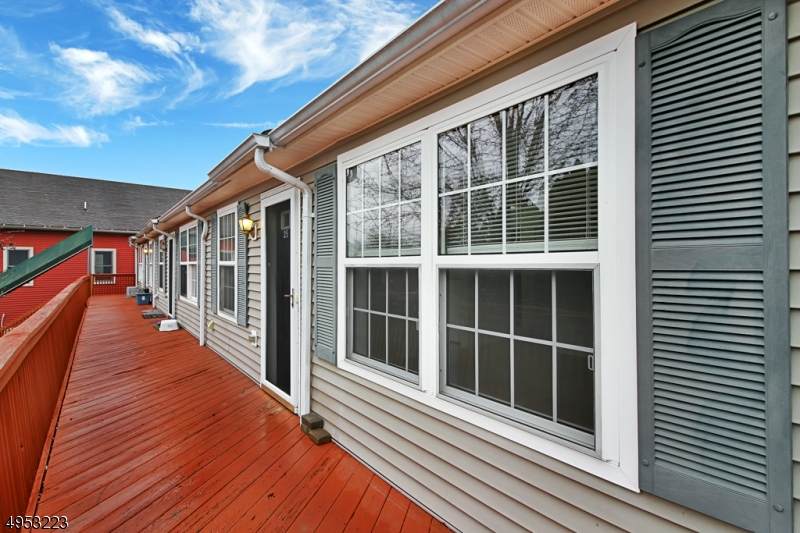 25 Dumont Rd - Photo 1