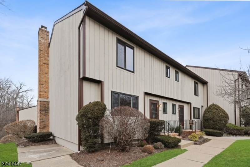 38 Park St 8-H - Photo 1