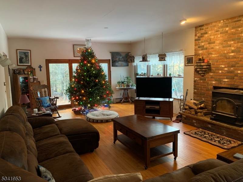 1373 Clinton Rd - Photo 1