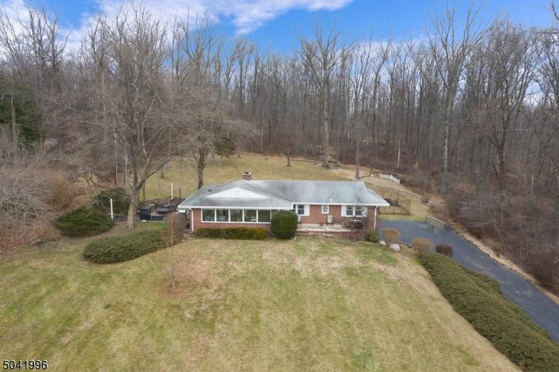 28 Fox Grape Rd - Photo 1