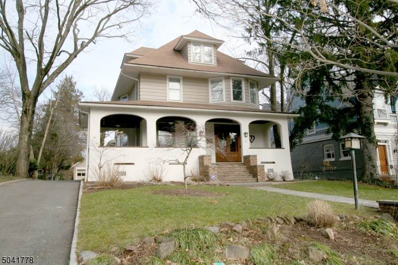 25 Winsor Pl - Photo 1