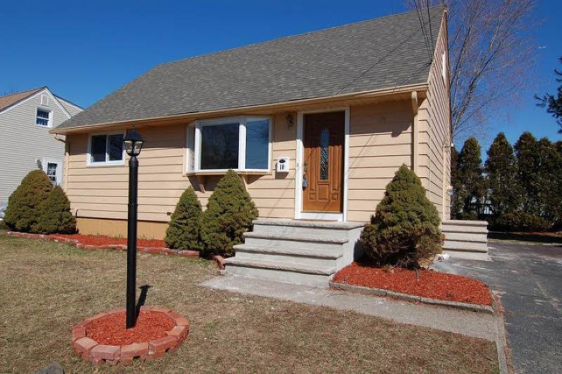 10 Wallace Ln - Photo 1