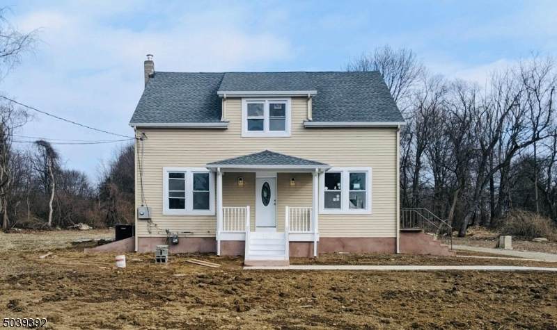 54 Smithtown Rd - Photo 1