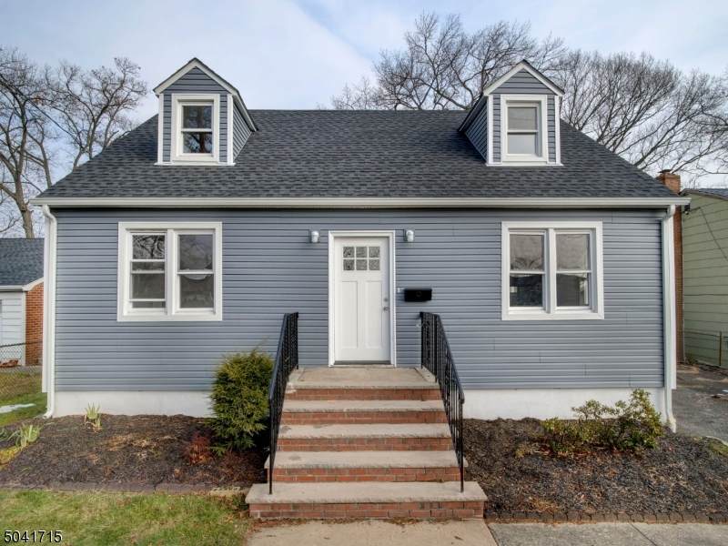 58 Meckes St - Photo 1