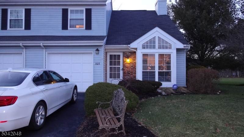 323 Classon Ct - Photo 1