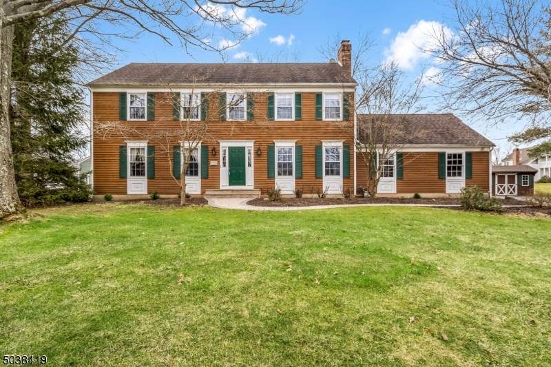 10 Meadow Run Way - Photo 1