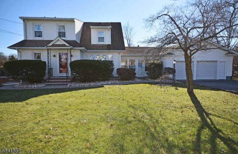 871 Gates Ave - Photo 1