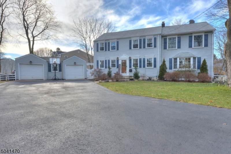 14 Woodland Ct - Photo 1