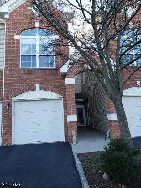 715 Firethorn Dr - Photo 1
