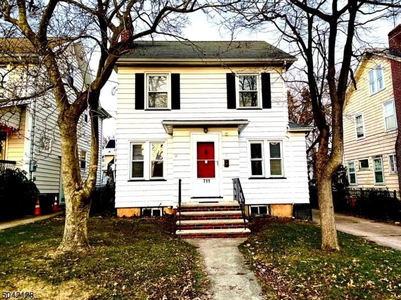 709 Cleveland Ave - Photo 1